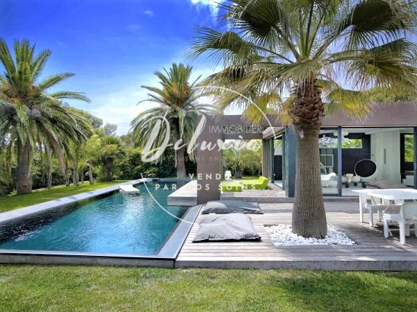 Jardin paysager avec piscine