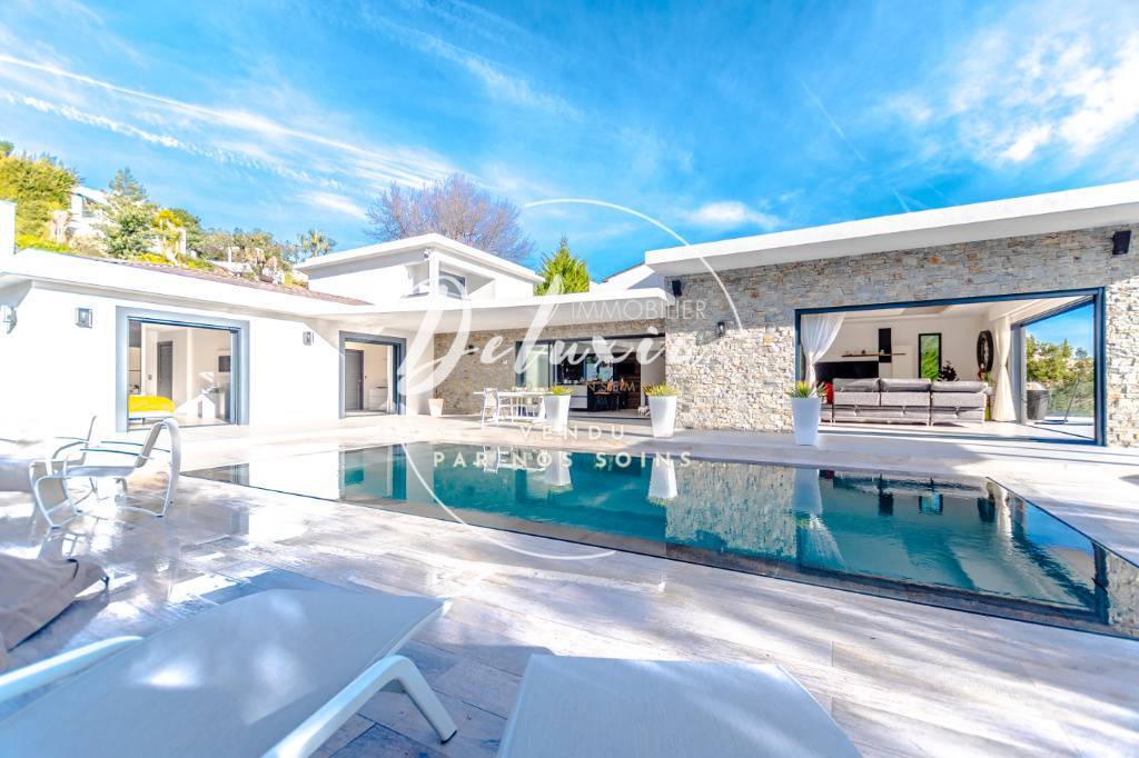 Villa contemporaine avec piscine à vendre Les Adrets de l'Esterel