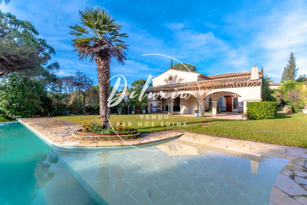 Villa avec piscine à vendre Saint-Raphaël 
