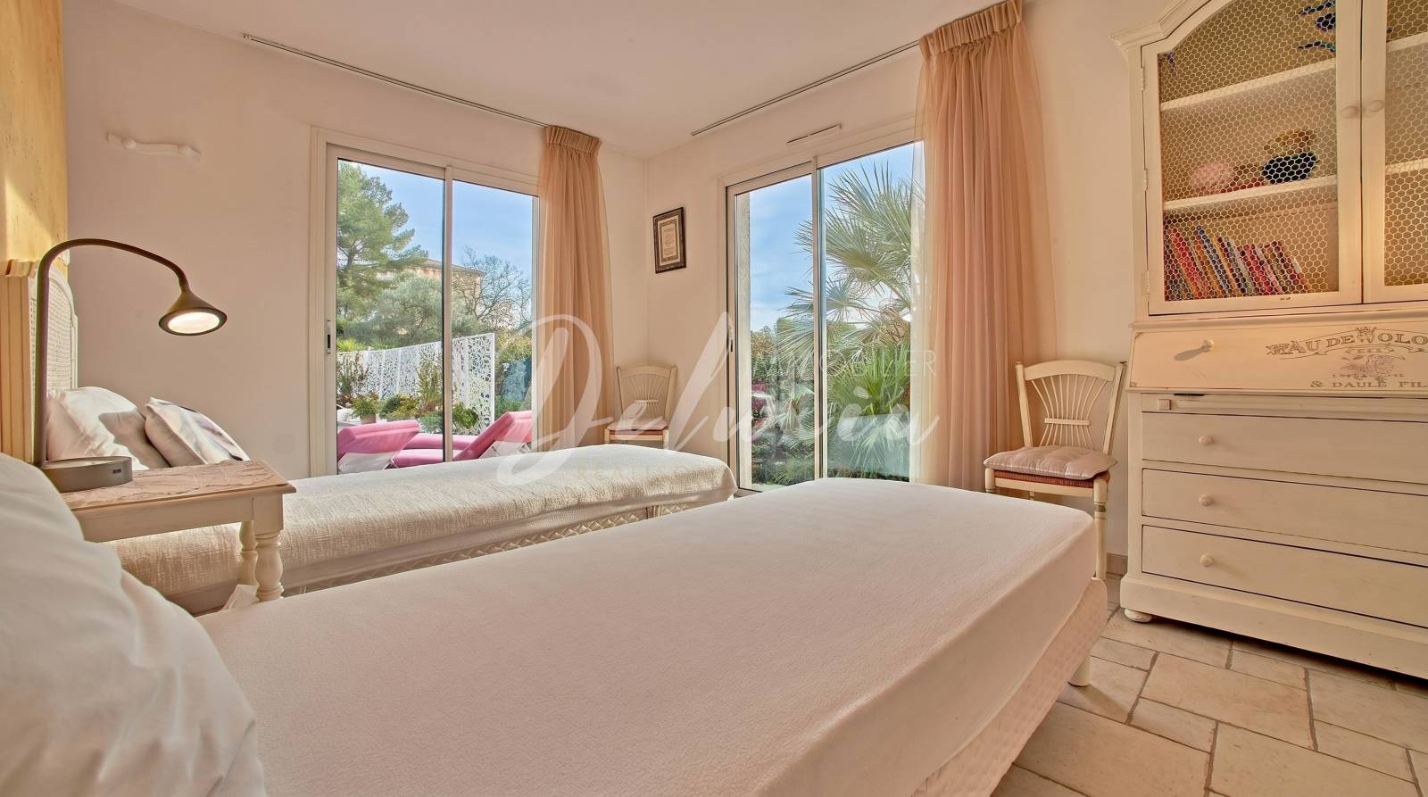 Propriété de caractère avec vue dégagée sur les Maures, Fréjus.