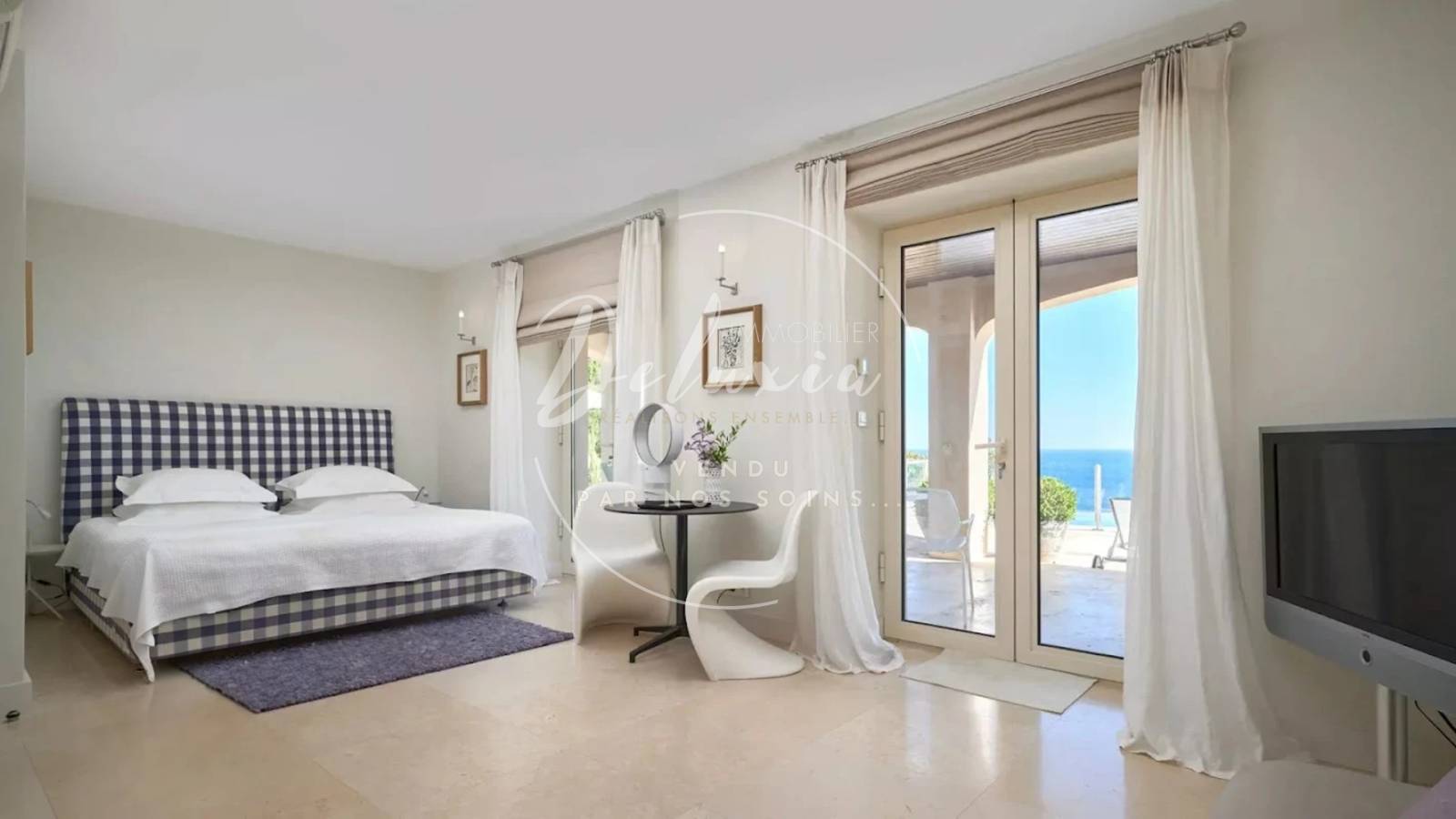 Villa à vendre avec grande suite parentale à Théoule-sur-Mer 