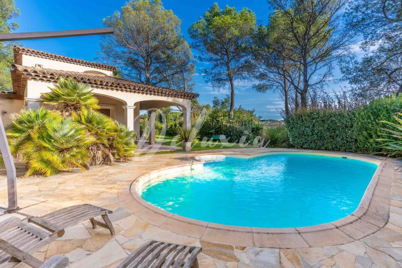 Villa avec piscine à vendre à Saint-Raphaël 