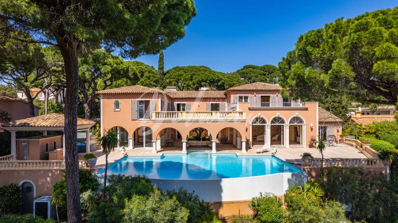 Villa avec vue mer à vendre à Sainte-Maxime