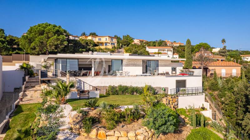 Villa avec vue mer à vendre sur la Côte d'Azur 