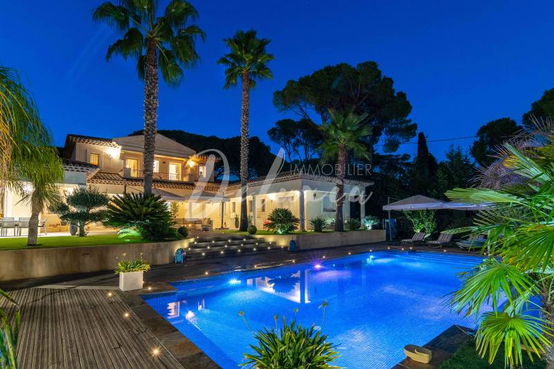 Villa à vendre à Saint-Raphaël Valescure