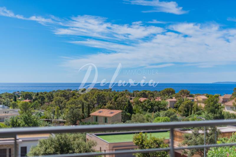 Appartement avec vue mer à vendre à Saint-Raphaël 