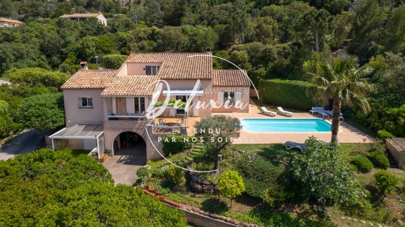 Villa avec piscine à vendre Agay 