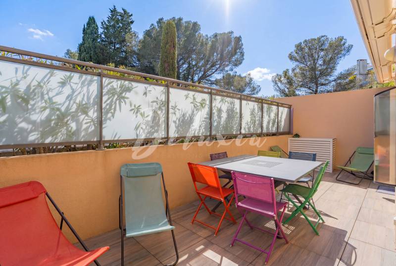 Acheter un appartement avec terrasse exposée Sud à Saint-Raphaël